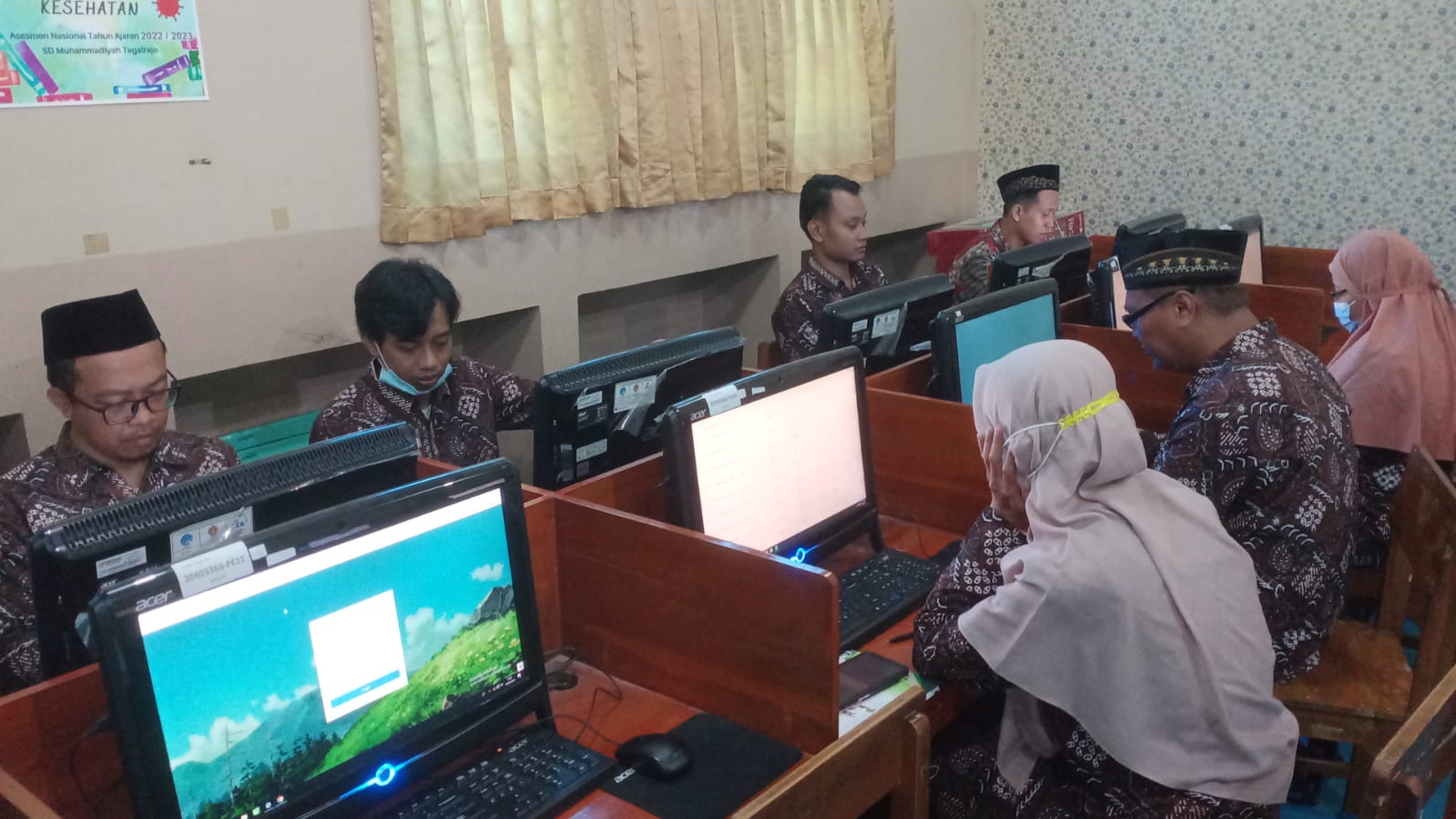 Pelatihan Penggunaan Panel Guru pada Aplikasi SIMASTER AKADEMIK untuk Guru SD Muhammadiyah Tegalrejo